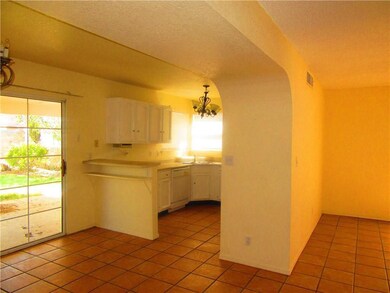 400 Brill Cir, Horizon City, TX 79928 - photo 5