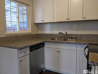 713 L St, Sparks, NV 89431 - photo 5