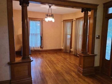 1010 E 9th Ave, Winfield, KS 67156 - photo 7