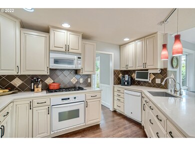 19803 Bennington Ct, West Linn, OR 97068 - photo 7