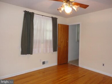 8520 Fowler Ave, Parkville, MD 21234 - photo 5