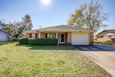 313 Texoma Dr, Whitesboro, TX 76273 - photo 3