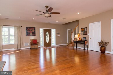 126 Bragg Dr, Front Royal, VA 22630 - photo 2