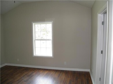 807 Woodrow St, Manchester, TN 37355 - photo 7