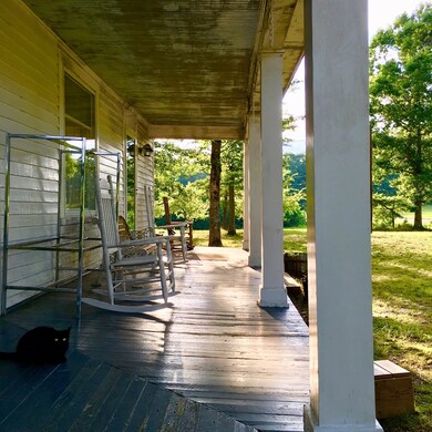 1202 Sneads Store Rd, Kenbridge, VA 23944 - photo 5