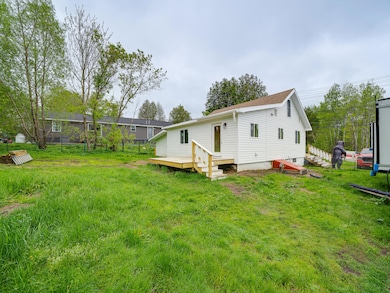 118 McLaughlin Ave-14