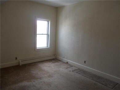 213 Woodbine St unit 2nd Floor, Cranston, RI 02910 - photo 4