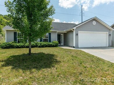 134 Brookstone Ct, Hendersonville, NC 28792 - photo 3