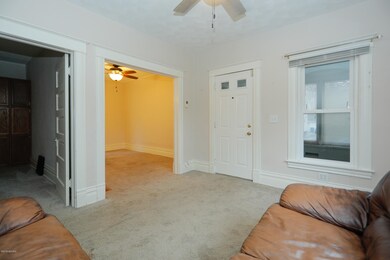 117 West Maple St-105