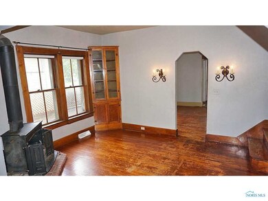 Family Room. Corner Cabinet