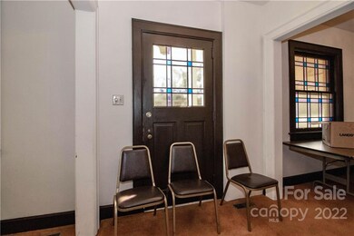 315 Walnut St, Statesville, NC 28677 - photo 7