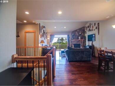 3037 SE Dune Ave unit 1, Lincoln City, OR 97367 - photo 5
