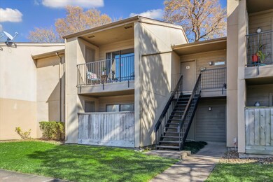 2nd Level Unit offers an inviting Front Patio Balc