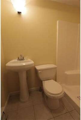 16 Kingsbury St, Worcester, MA 01610 - photo 4