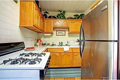 Kitchen/Dining in back unit