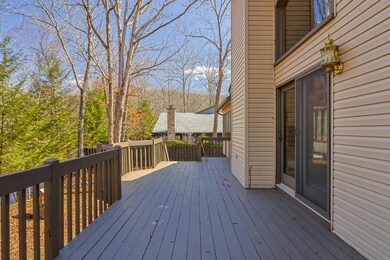367 Saunders Dr, Bushkill, PA 18324 - photo 5