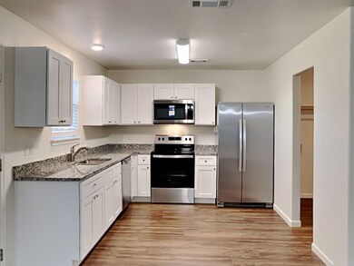 16778 Fallen Timbers Dr, Conroe, TX 77385 - photo 5