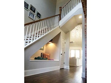 Entry/Foyer.