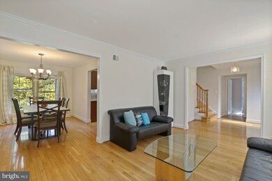 9936 Rand Dr, Burke, VA 22015 - photo 3