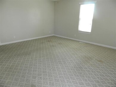 1010 Ravenwood Dr, Lawrenceburg, KY 40342 - photo 7