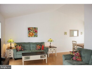 953 W Trenton Ave, Morrisville, PA 19067 - photo 2