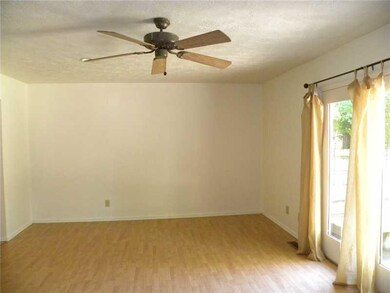 1502 Woodpointe Dr, Indianapolis, IN 46234 - photo 4