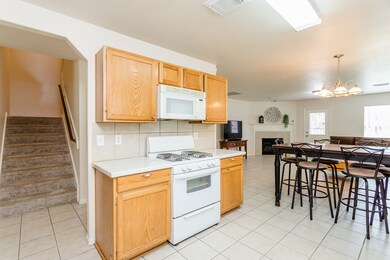 9230 Delmont Park Ln, Houston, TX 77075 - photo 7