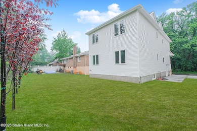 28 Singleton St, Staten Island, NY 10309 - photo 5