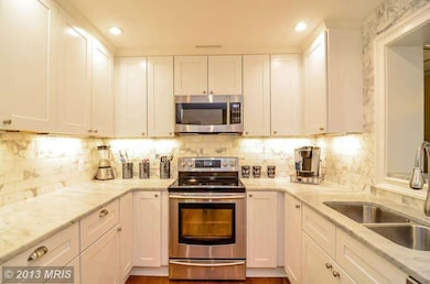 103 Harmony Dr SE, Vienna, VA 22180 - photo 5