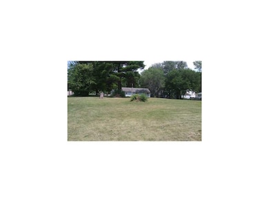3232 Waveland Dr NW, Cedar Rapids, IA 52405 - photo 2