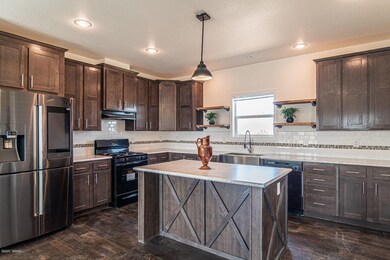 8768 Luana Dr, Show Low, AZ 85901 - photo 2