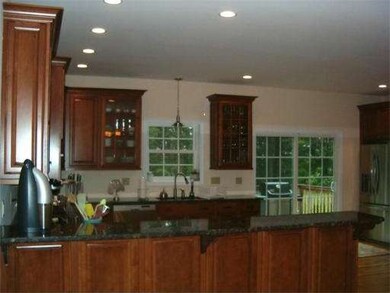 6 Lawrence Cir, Amherst, MA 01002 - photo 6