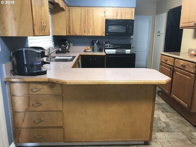 1903 Mt Hood St, the Dalles, OR 97058 - photo 6