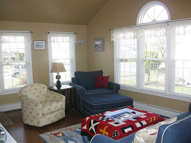 18 John St, Tiverton, RI 02878 - photo 2