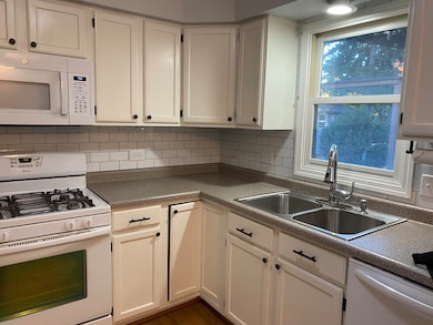 10 Briar Ln, Geneva, IL 60134 - photo 7