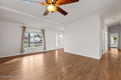 06-Living Room