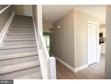 9 Summit Ct, Clementon, NJ 08021 - photo 2