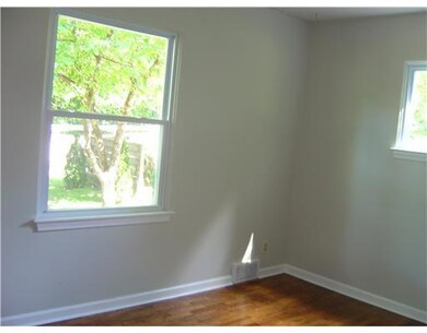 3320 Parkview Ave, Lansing, MI 48910 - photo 5