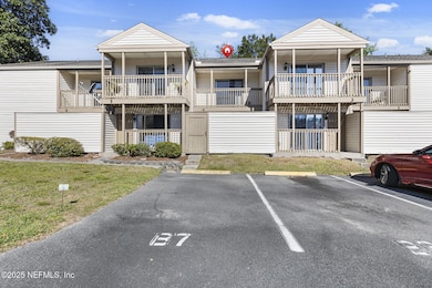 2300 Twelve Oaks Dr unit B4, Orange Park, FL 32065 - photo 6