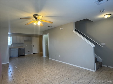 14246 S Hickory St, Glenpool, OK 74033 - photo 2