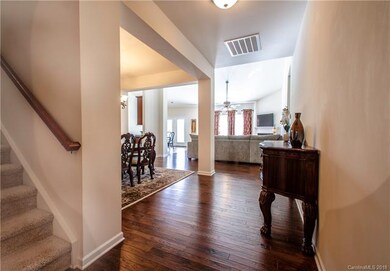 1608 Beleek Ridge Ln, Clover, SC 29710 - photo 3