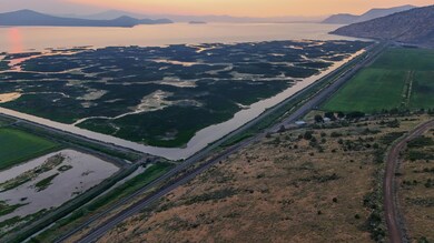 0 Hanks Marsh Vista unit lot 24 220186222, Klamath Falls, OR 97601 - photo 4