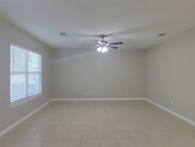 12230 Estelle Ln, Pinehurst, TX 77362 - photo 2