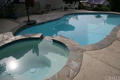 22446 Loch Lomond Dr, Canyon Lake, CA 92587 - photo 5