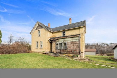 N7333 Highview Rd., Plymouth