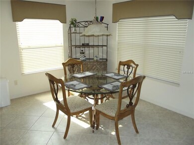17458 SE 74th Raes Hall Ave unit 62, The Villages, FL 32162 - photo 2