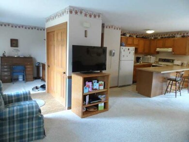 290 Meadow Dr, Circleville, OH 43113 - photo 3