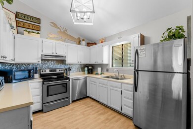 8-web-or-mls-3755-e-scenic-hwy-98-1203
