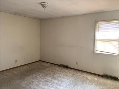 143 Fairlane St, Lansing, KS 66043 - photo 7