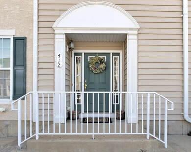 712 Abby Rd Middletown NJ-large-003-1-4M